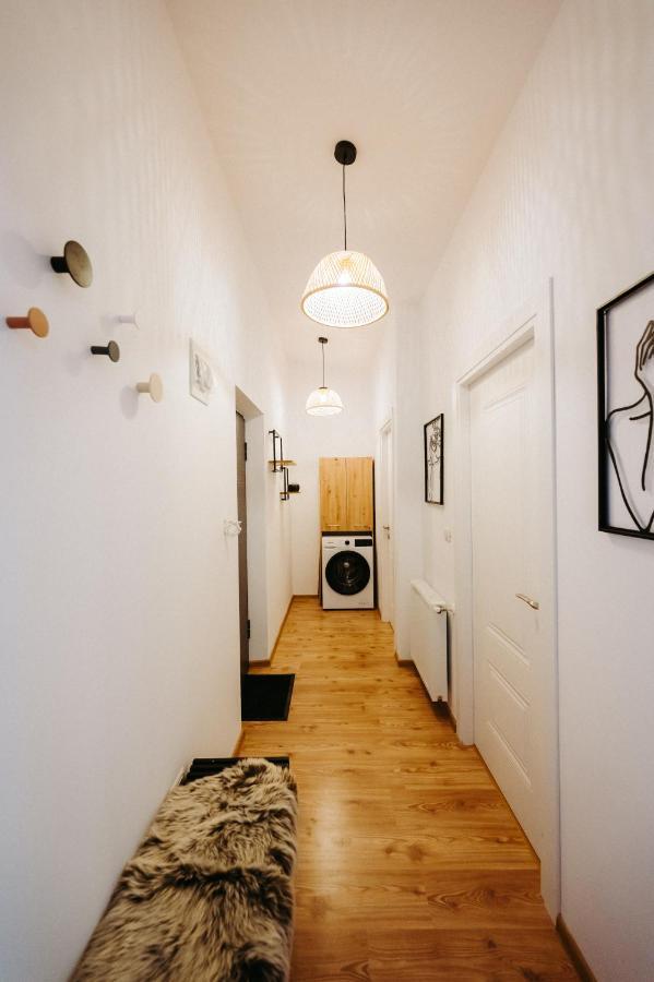 Appartamento Modern Loft One Suceava Esterno foto